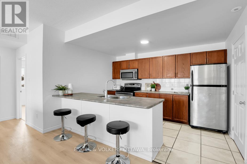 5 - 165 Waterbridge Drive, Ottawa, Ontario  K2G 7G3 - Photo 7 - X12976392