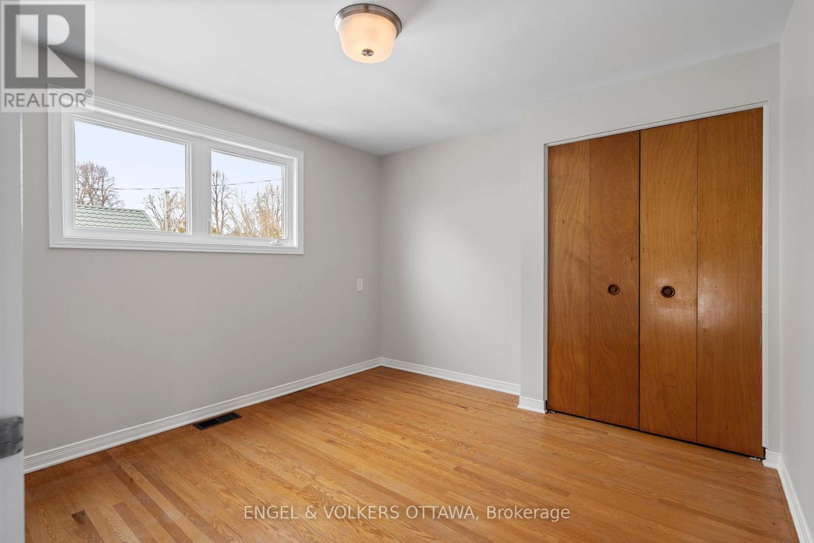 2125 Valley Drive, Ottawa, Ontario  K1G 2P6 - Photo 22 - X12976426