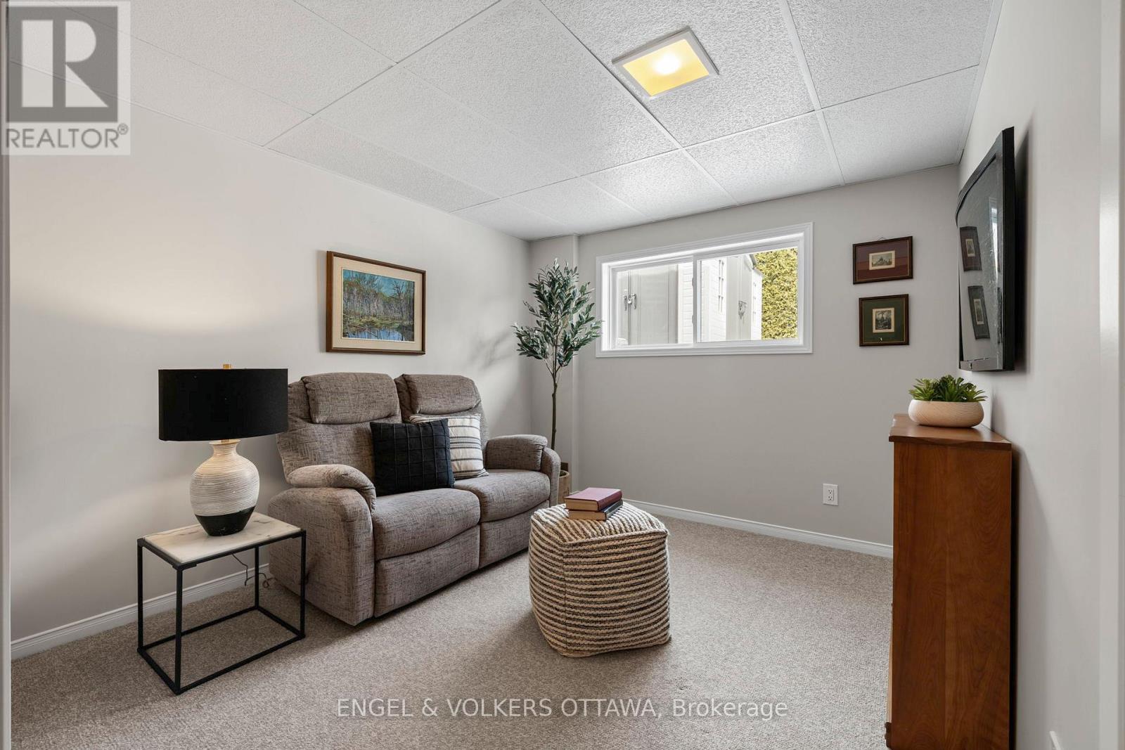 2125 Valley Drive, Ottawa, Ontario  K1G 2P6 - Photo 28 - X12976426