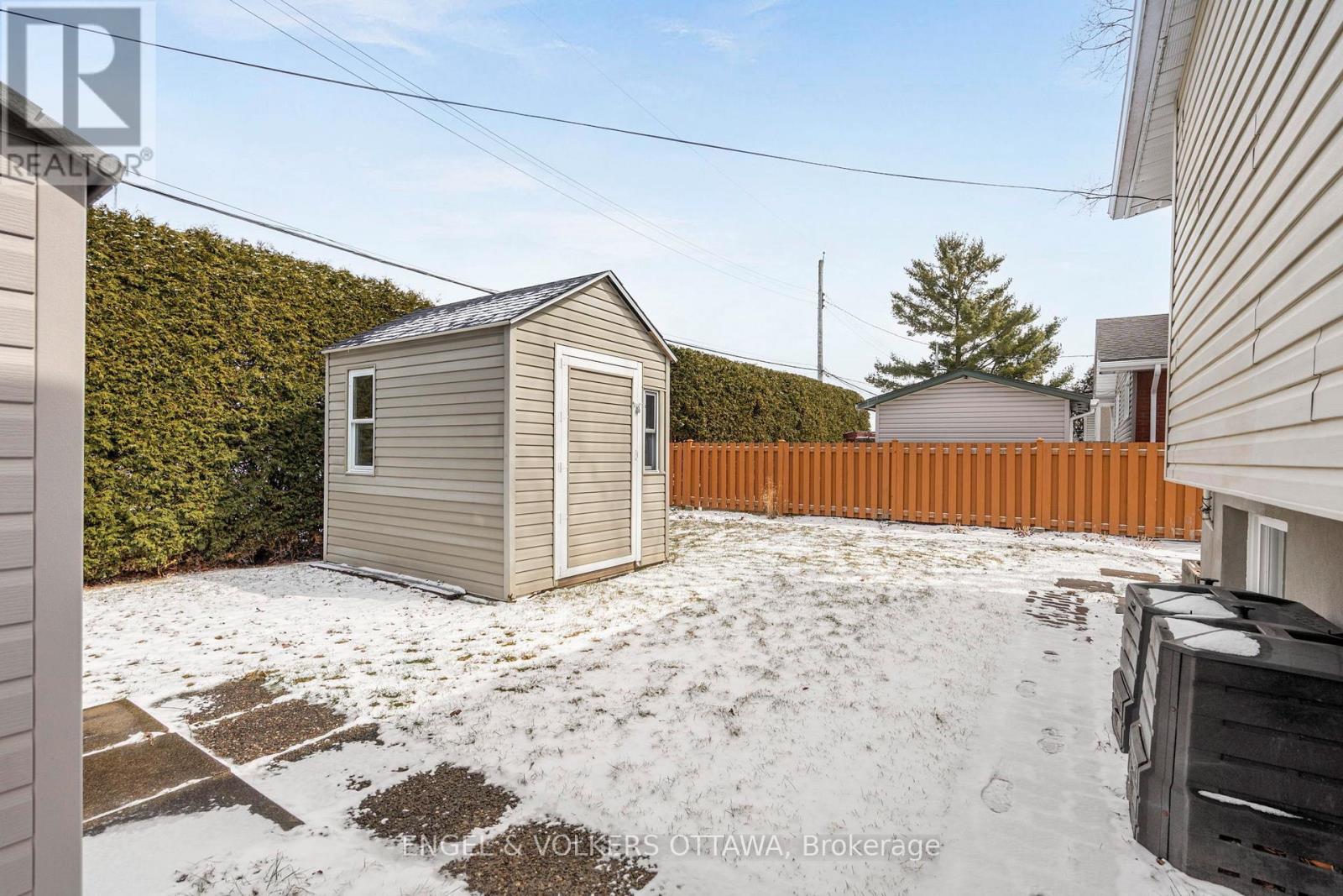 2125 Valley Drive, Ottawa, Ontario  K1G 2P6 - Photo 40 - X12976426