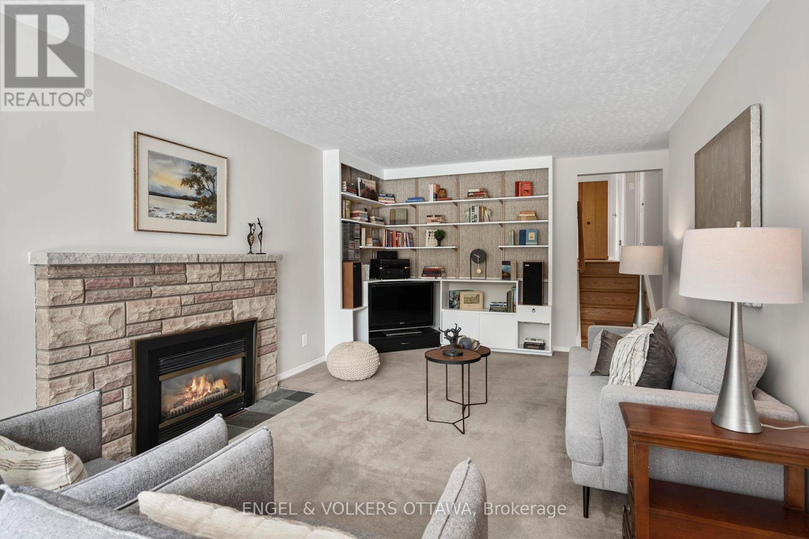 2125 Valley Drive, Ottawa, Ontario  K1G 2P6 - Photo 6 - X12976426