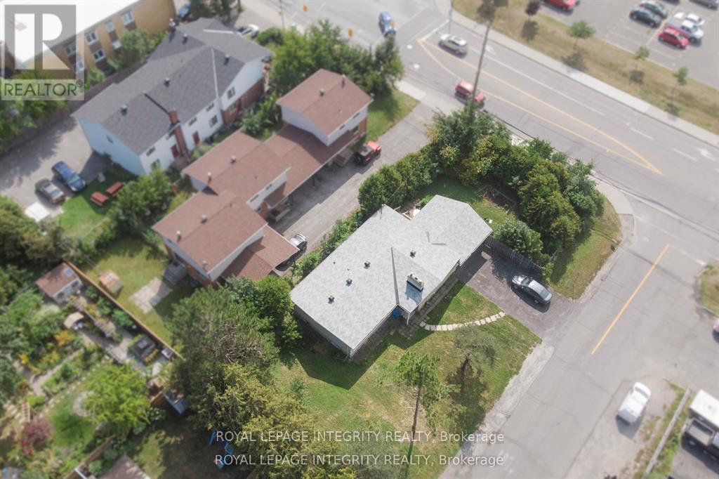 1152 Tawney Road, Ottawa, Ontario  K1G 1B6 - Photo 33 - X12976428