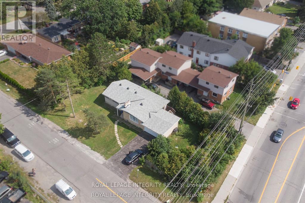 1152 Tawney Road, Ottawa, Ontario  K1G 1B6 - Photo 4 - X12976428