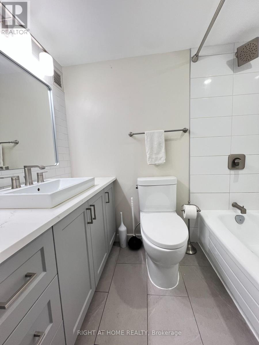 1103 - 505 St Laurent Boulevard, Ottawa, Ontario  K1K 3X4 - Photo 5 - X12976462