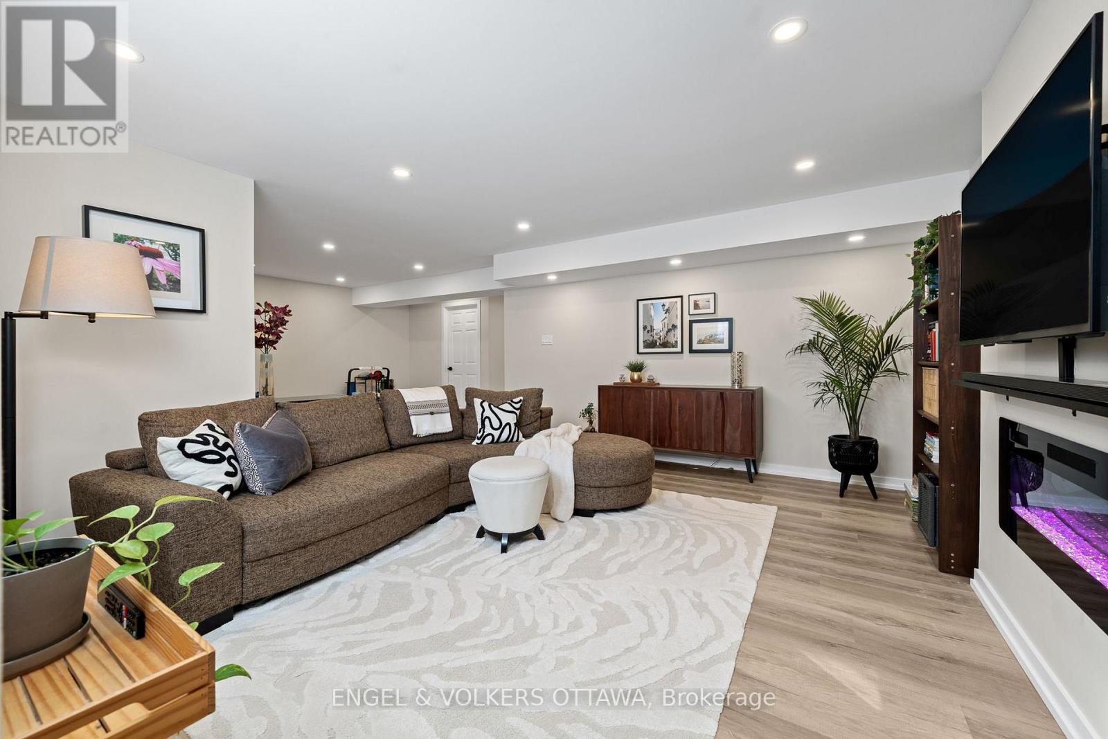 267 Sceptre Way, Ottawa, Ontario  K2V 0C6 - Photo 42 - X12976466