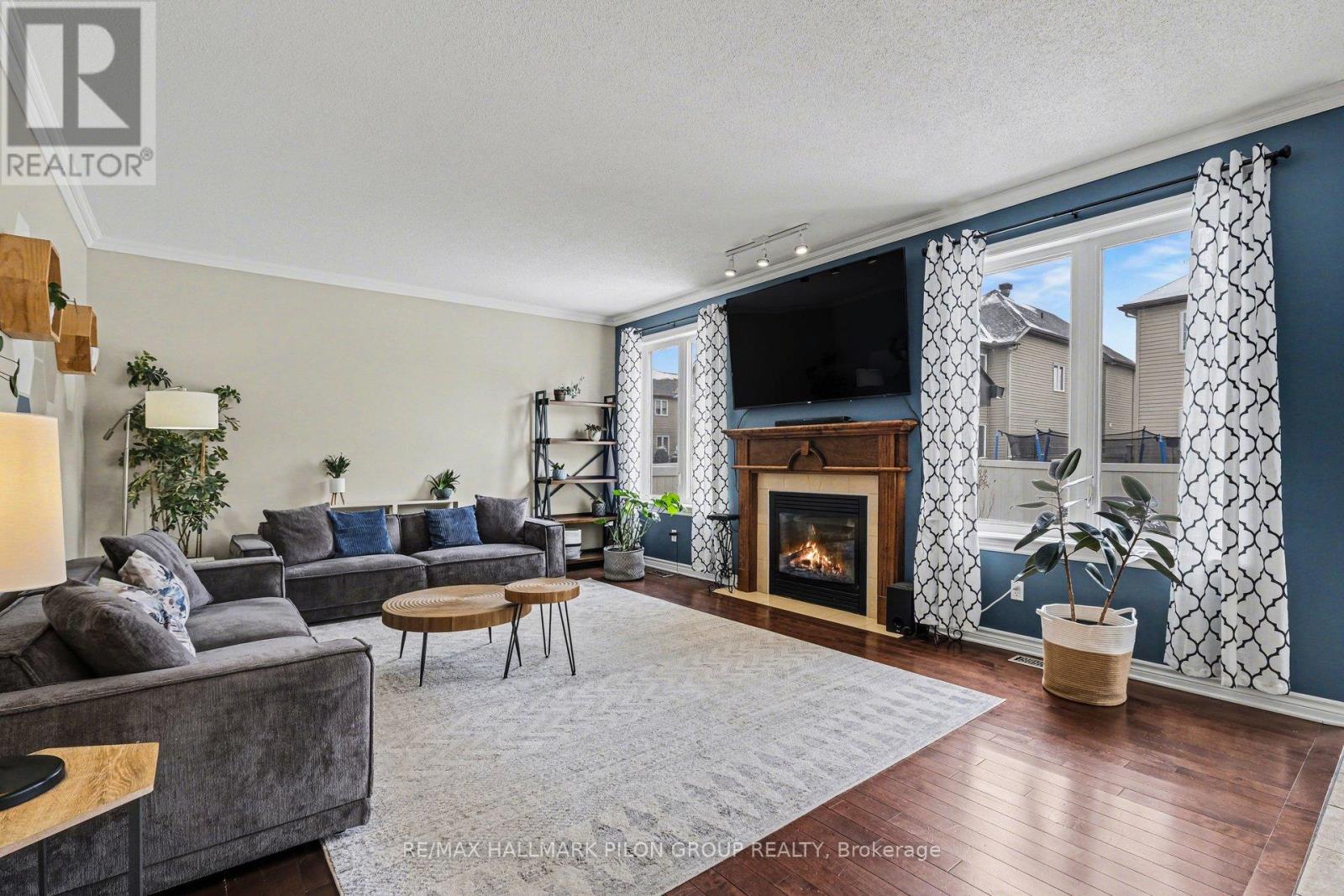 1878 Montmere Avenue, Ottawa, Ontario  K4A 0L7 - Photo 2 - X12976496