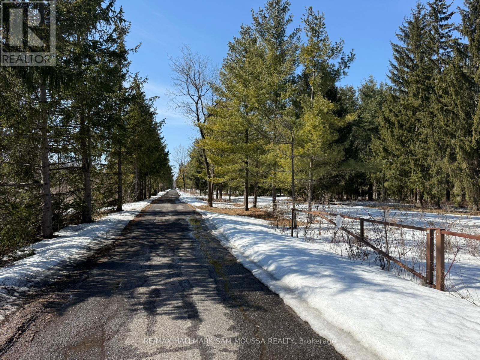 970 Cameron Street, Ottawa, Ontario  K4C 1C6 - Photo 2 - X12976526