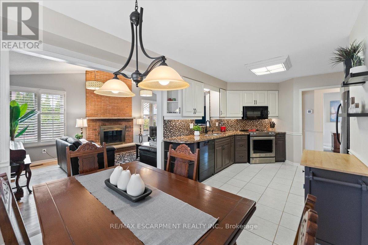 284 Delancey Boulevard, Hamilton, Ontario  L9B 1Y9 - Photo 16 - X12975872