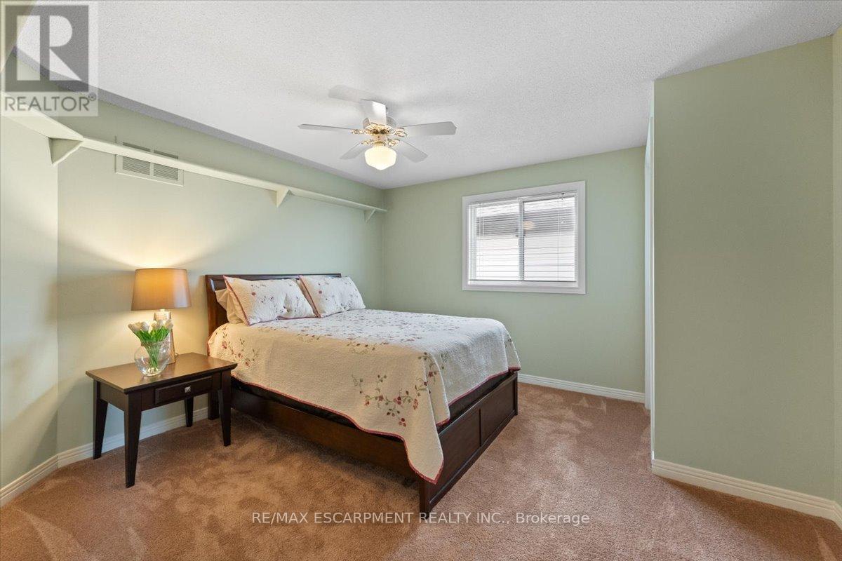 284 Delancey Boulevard, Hamilton, Ontario  L9B 1Y9 - Photo 26 - X12975872