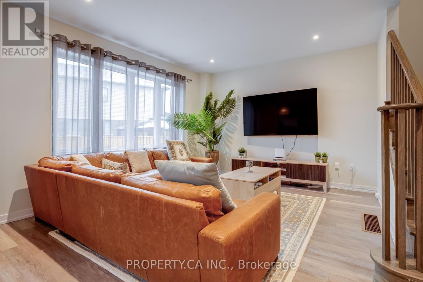 176 Whithorn Crescent, Haldimand, Ontario  N3W 0G7 - Photo 9 - X12975958