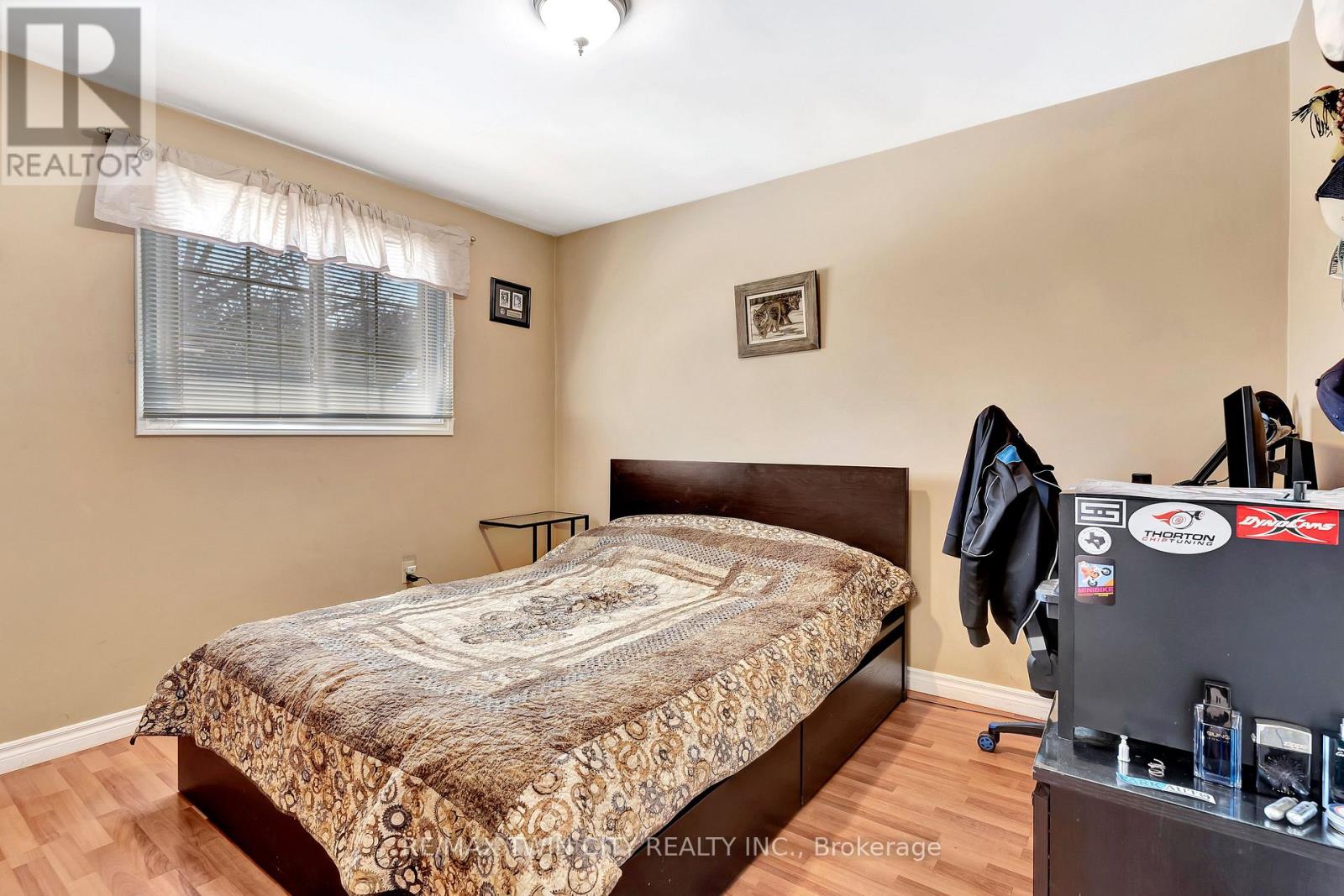 22 Victoria Street, North Dumfries, Ontario  N0B 1L0 - Photo 9 - X12975972