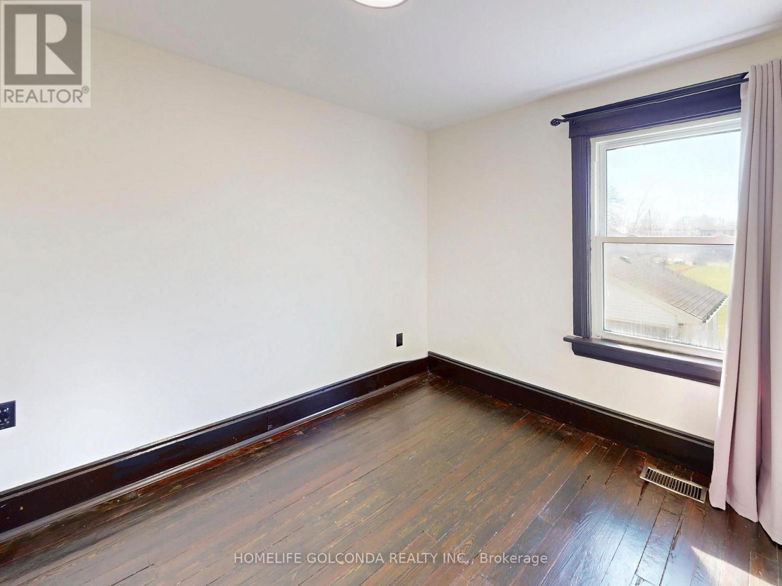 27 Woodland Avenue, St. Catharines, Ontario  L2R 5A1 - Photo 25 - X12975984