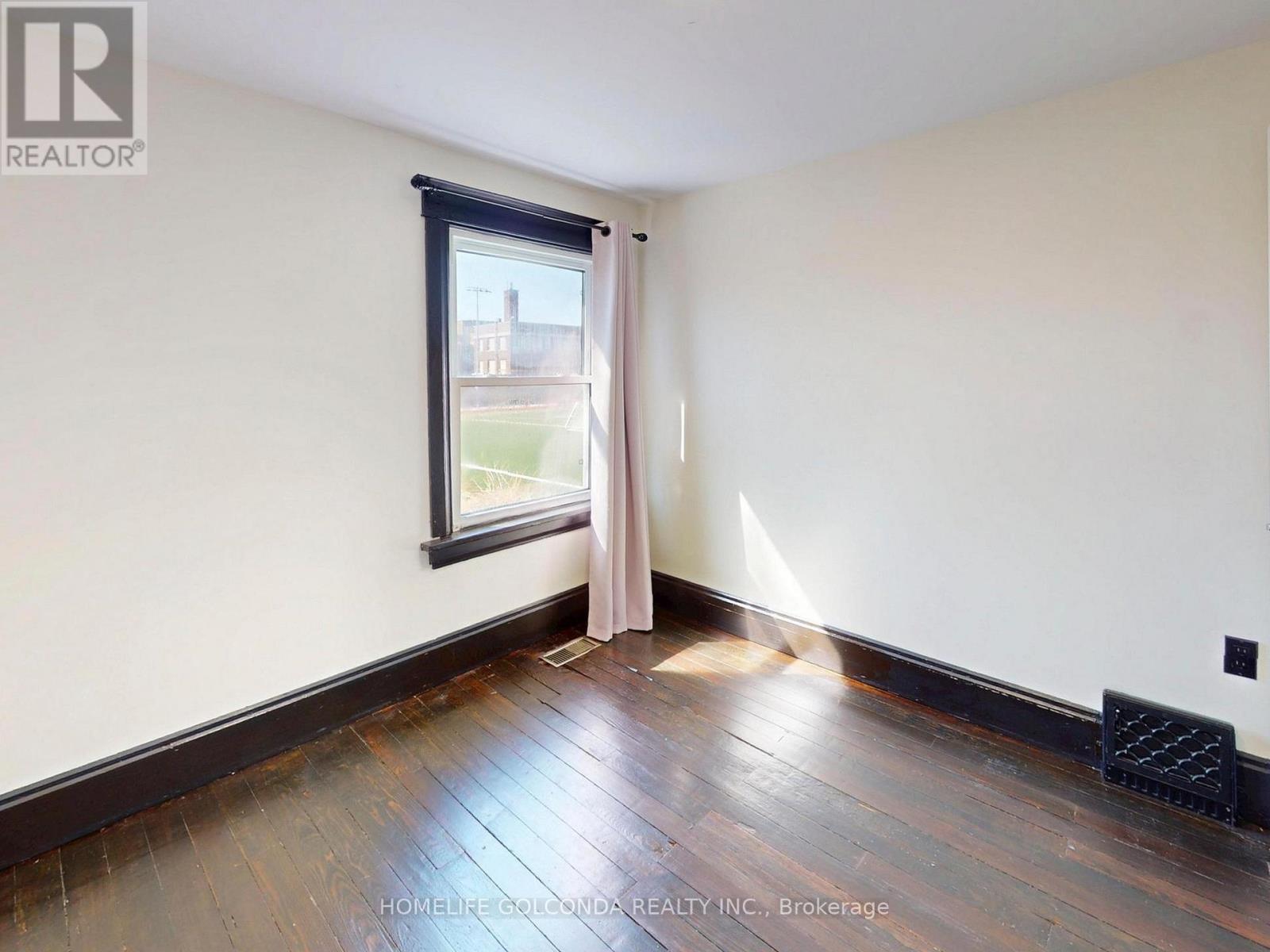 27 Woodland Avenue, St. Catharines, Ontario  L2R 5A1 - Photo 26 - X12975984