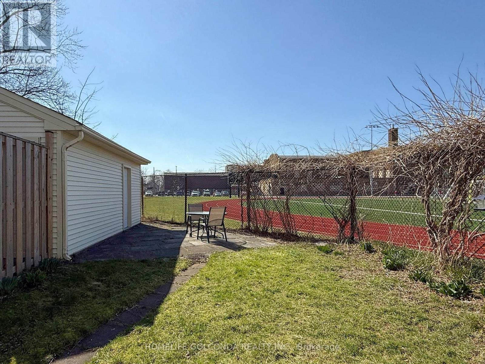 27 Woodland Avenue, St. Catharines, Ontario  L2R 5A1 - Photo 37 - X12975984