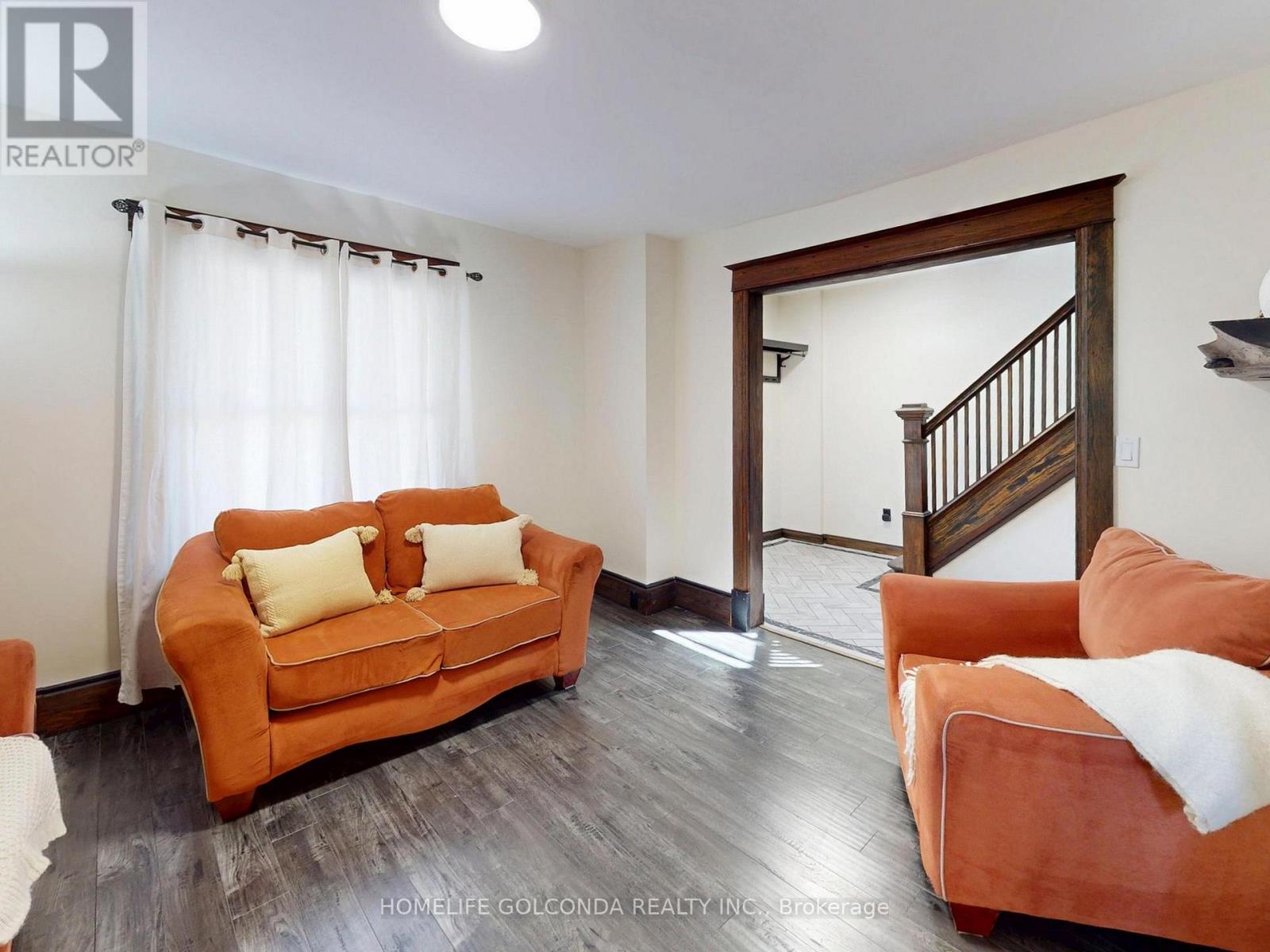 27 Woodland Avenue, St. Catharines, Ontario  L2R 5A1 - Photo 5 - X12975984