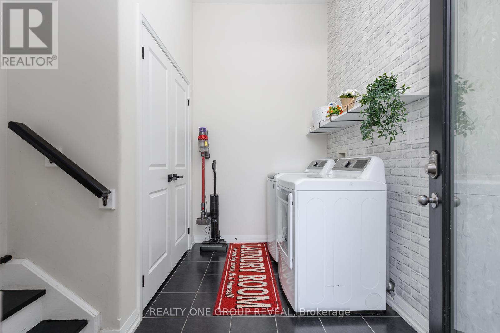 208 Strachan Street, Port Hope, Ontario  L1A 0E9 - Photo 12 - X12976020