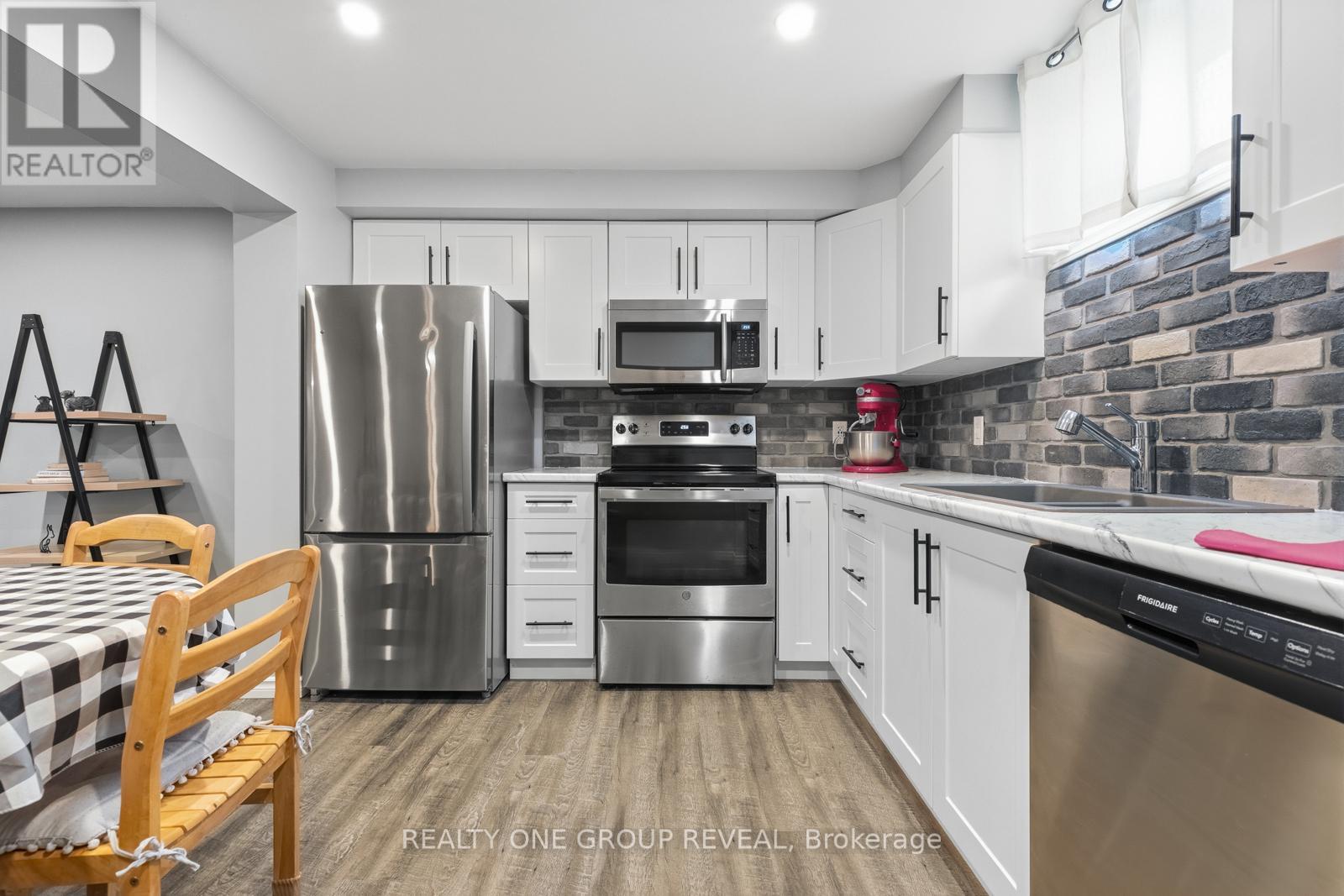 208 Strachan Street, Port Hope, Ontario  L1A 0E9 - Photo 23 - X12976020