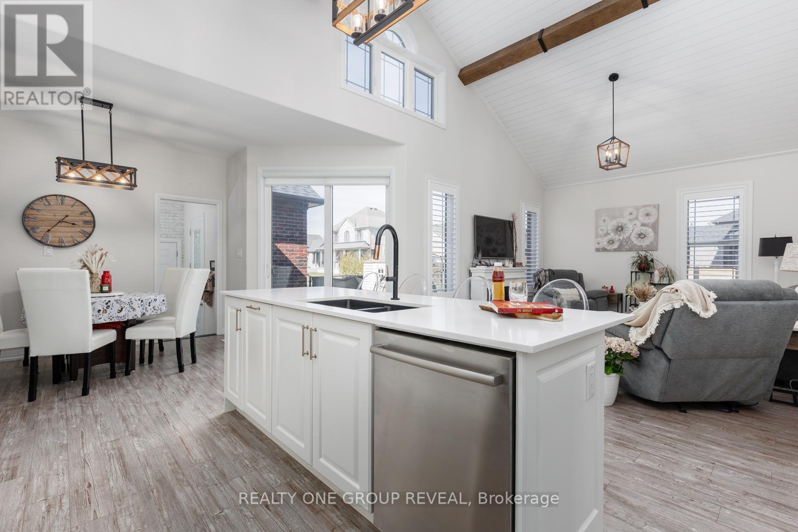 208 Strachan Street, Port Hope, Ontario  L1A 0E9 - Photo 9 - X12976020