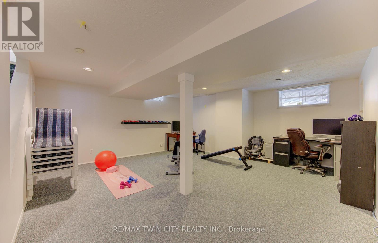 498 Thorndale Drive, Waterloo, Ontario  N2T 2A2 - Photo 28 - X12976060