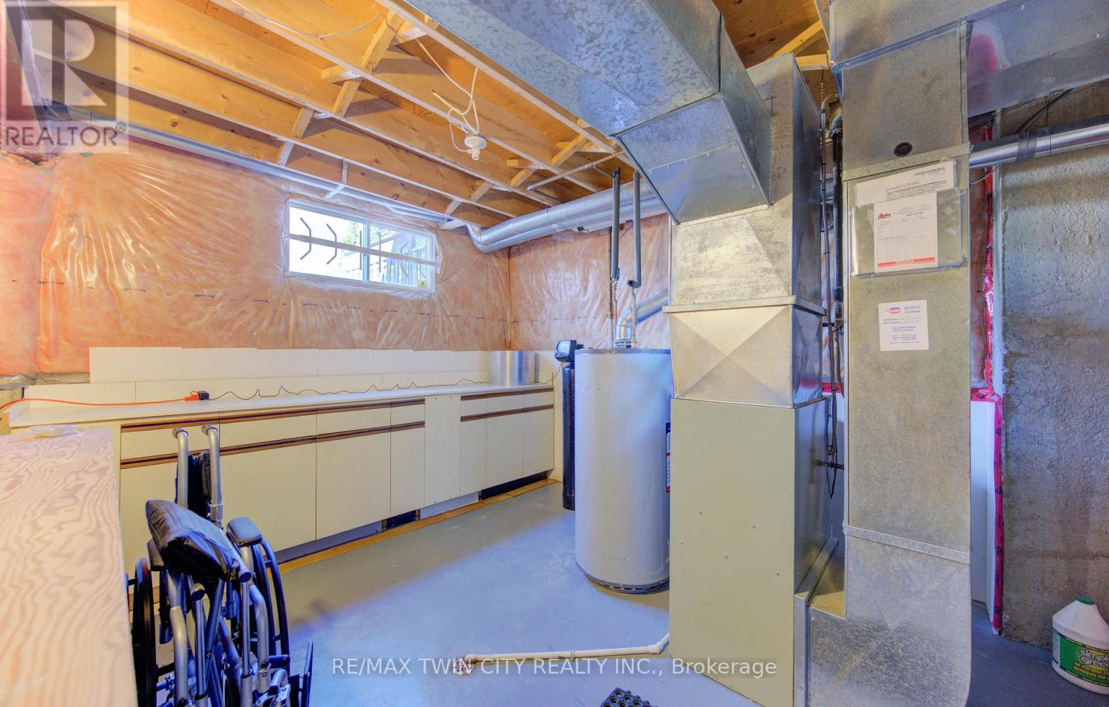 498 Thorndale Drive, Waterloo, Ontario  N2T 2A2 - Photo 30 - X12976060