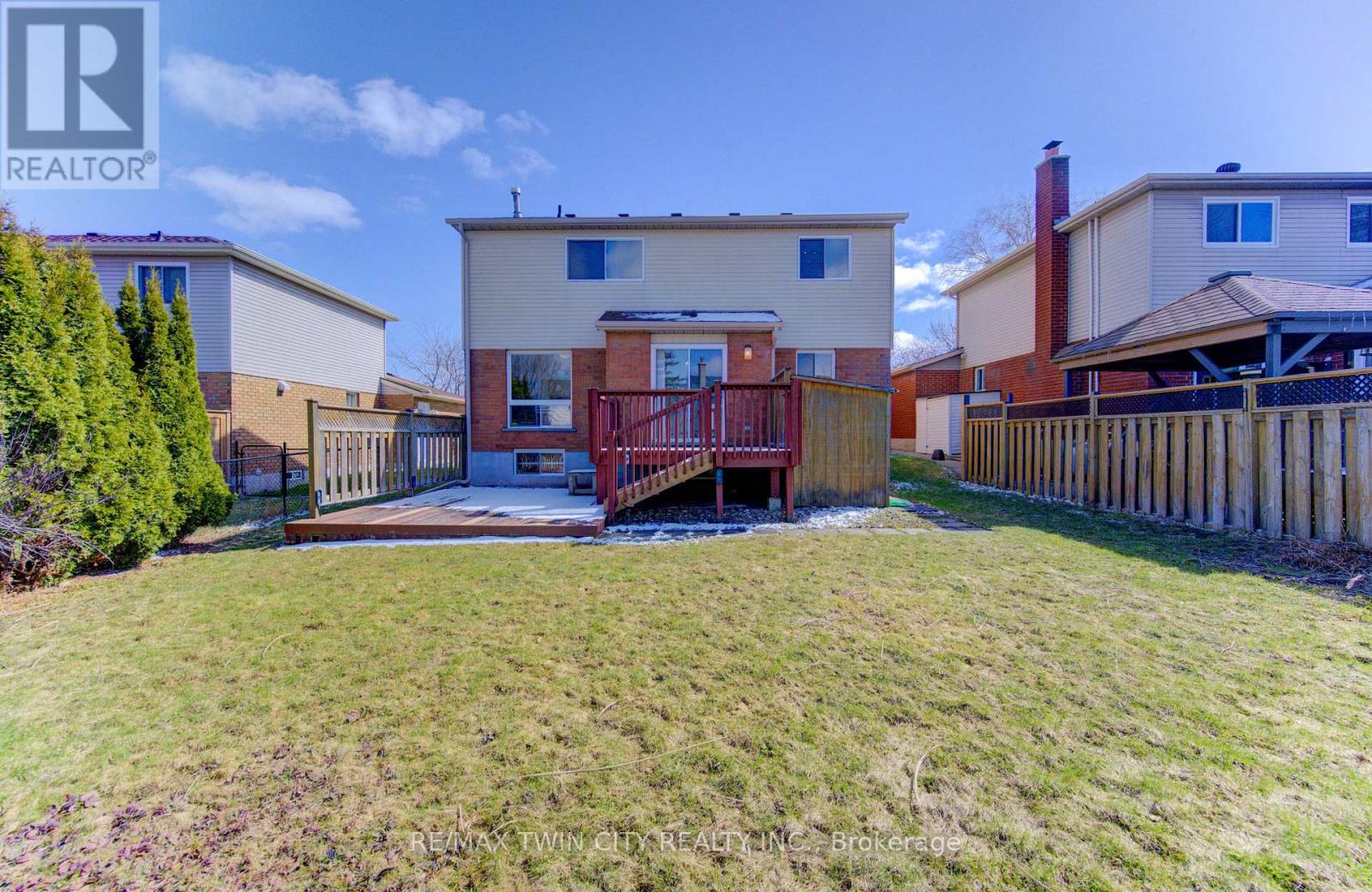 498 Thorndale Drive, Waterloo, Ontario  N2T 2A2 - Photo 32 - X12976060