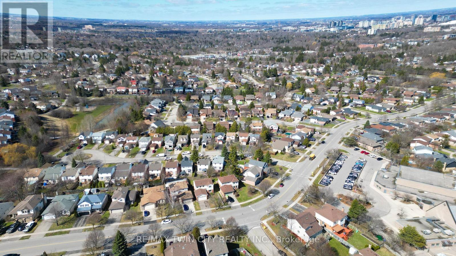 498 Thorndale Drive, Waterloo, Ontario  N2T 2A2 - Photo 39 - X12976060