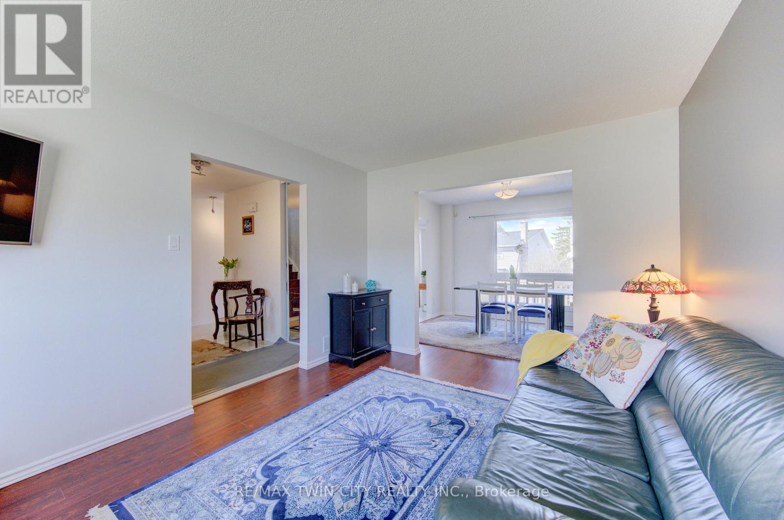 498 Thorndale Drive, Waterloo, Ontario  N2T 2A2 - Photo 8 - X12976060