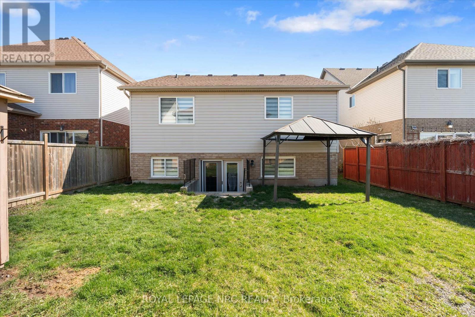 8 Silver Maple Road, Thorold, Ontario  L2V 5G5 - Photo 33 - X12976412