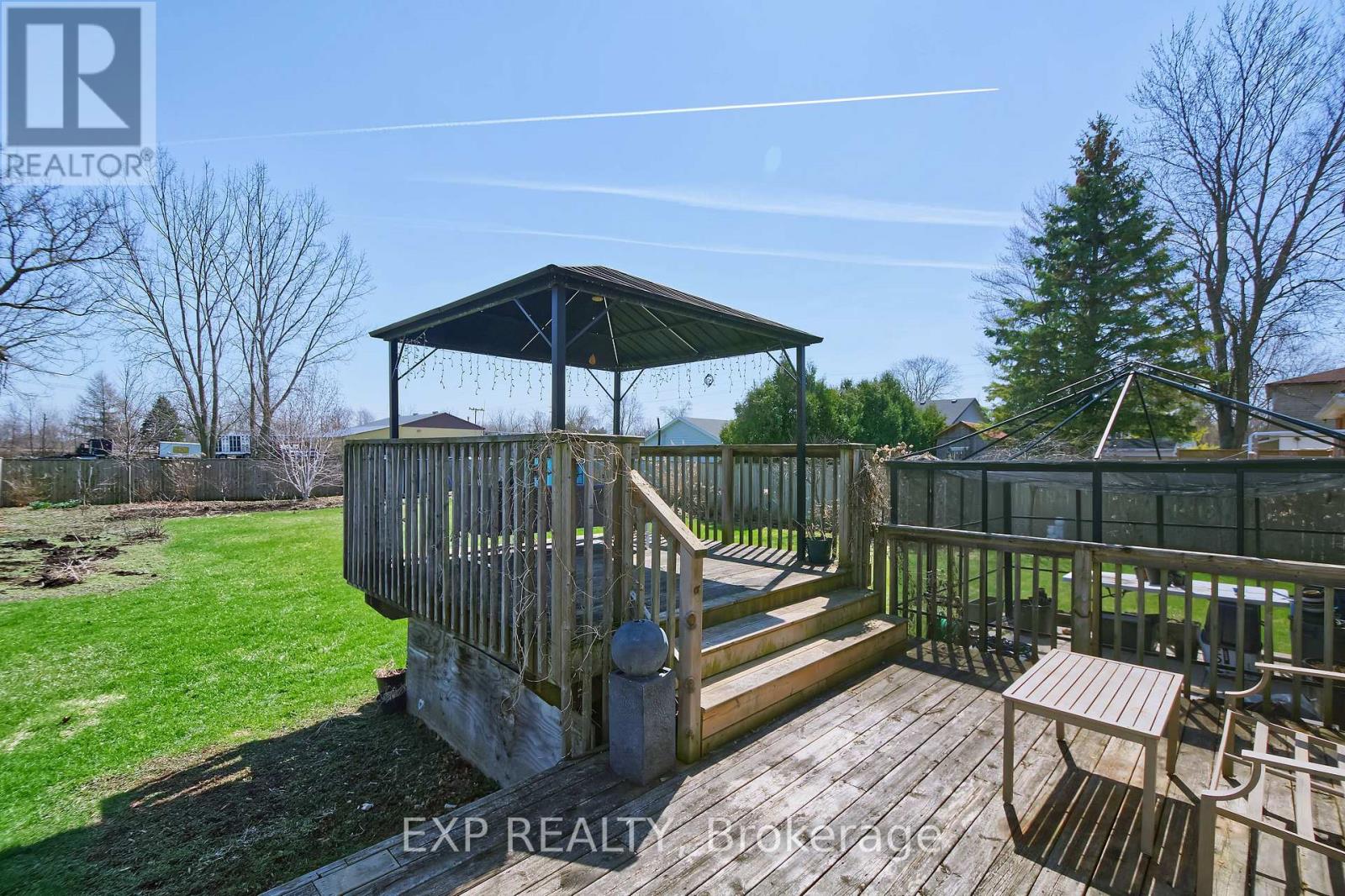 203 Mckellar Street, Southwest Middlesex, Ontario  N0L 1M0 - Photo 26 - X12975450