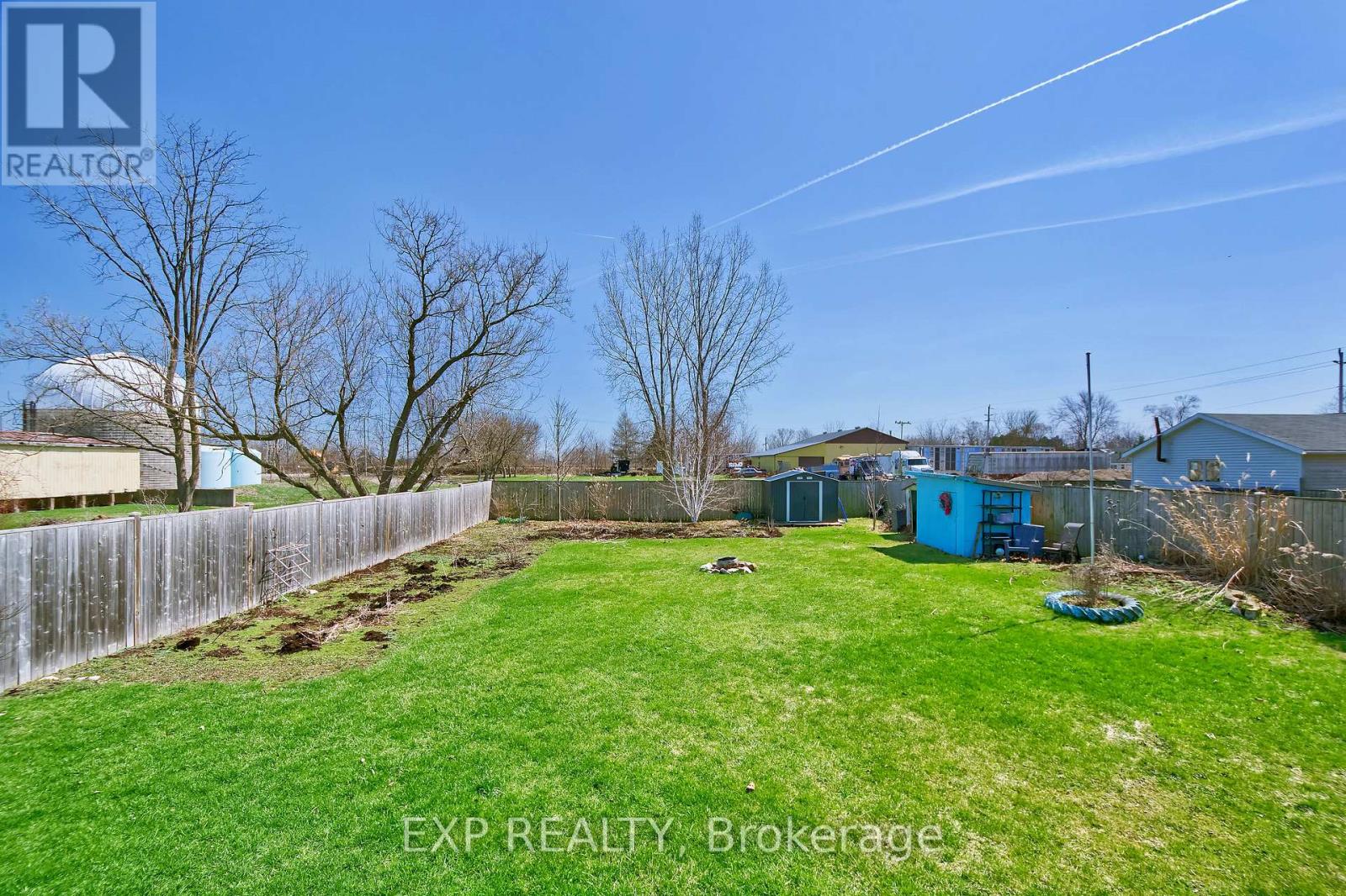 203 Mckellar Street, Southwest Middlesex, Ontario  N0L 1M0 - Photo 29 - X12975450