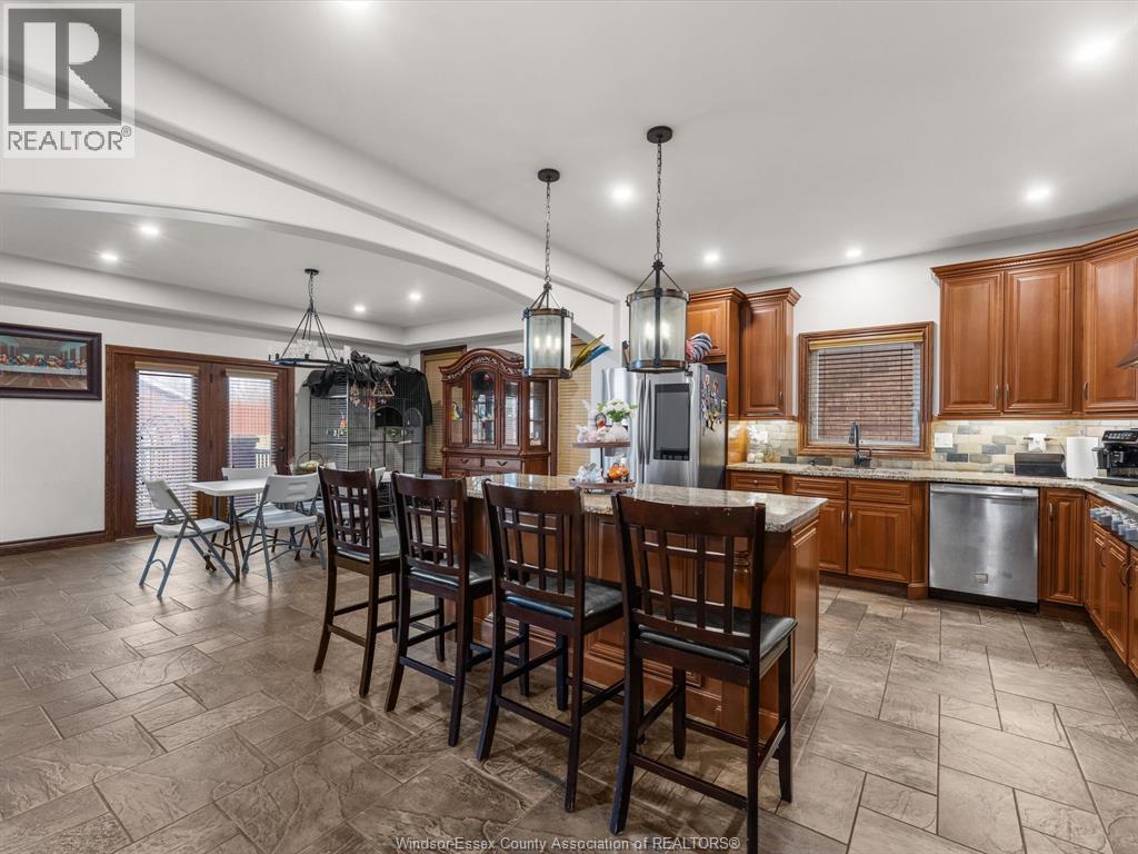 201 Ellison, Leamington, Ontario  N8H 5J2 - Photo 11 - 26007595