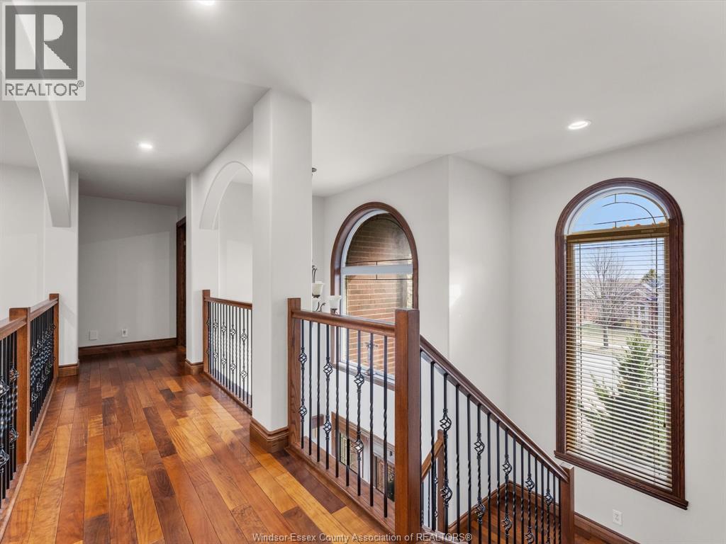 201 Ellison, Leamington, Ontario  N8H 5J2 - Photo 24 - 26007595