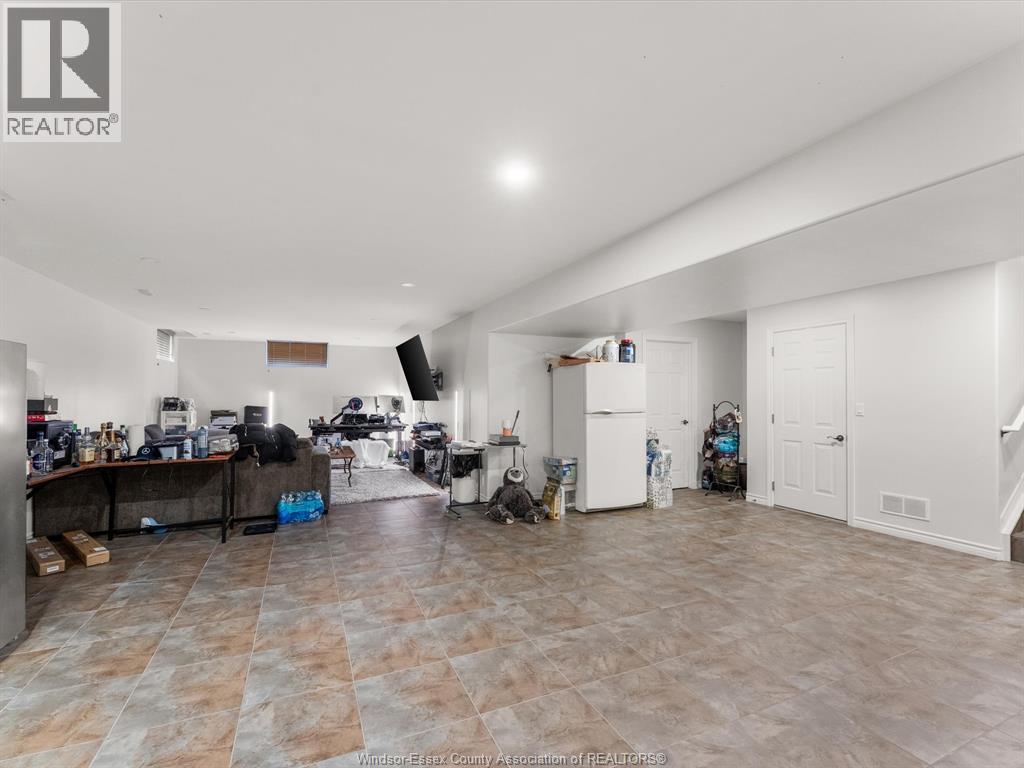 201 Ellison, Leamington, Ontario  N8H 5J2 - Photo 38 - 26007595