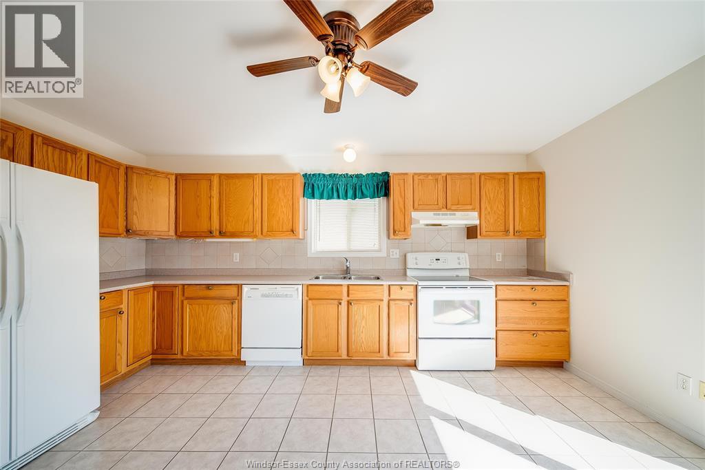 1140 Lakeview Avenue, Windsor, Ontario  N8P 1K9 - Photo 8 - 26007345