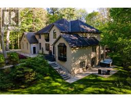 18 ELDER Crescent, Ancaster, Ontario