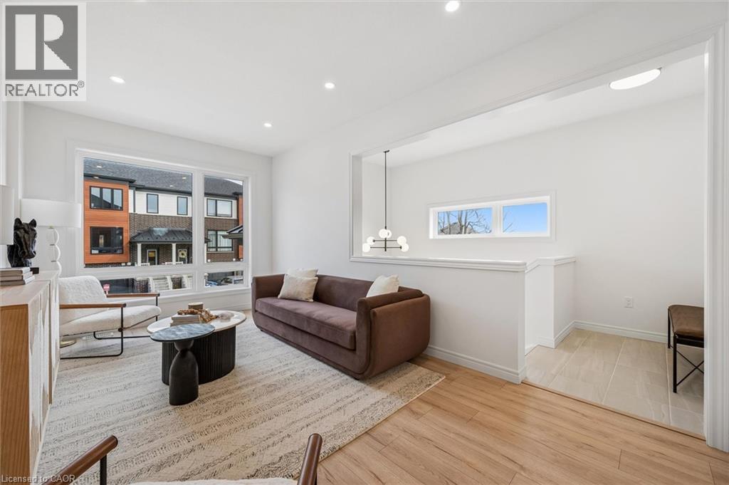 2 Sora Lane, Guelph, Ontario N1E 0T4 - Photo 3 - 40819143