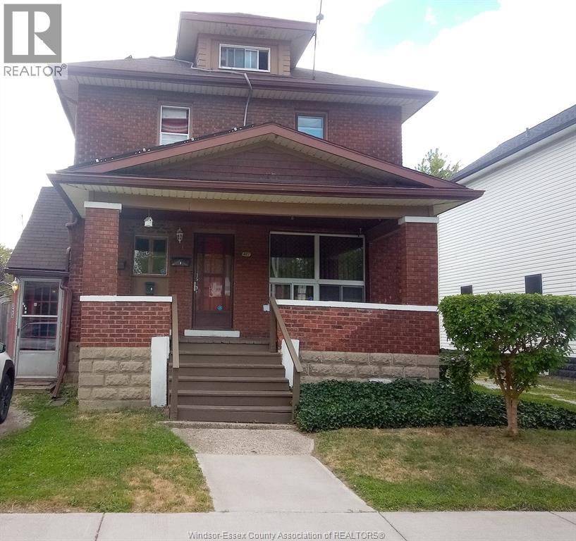 427 GLADSTONE AVENUE, Windsor, Ontario