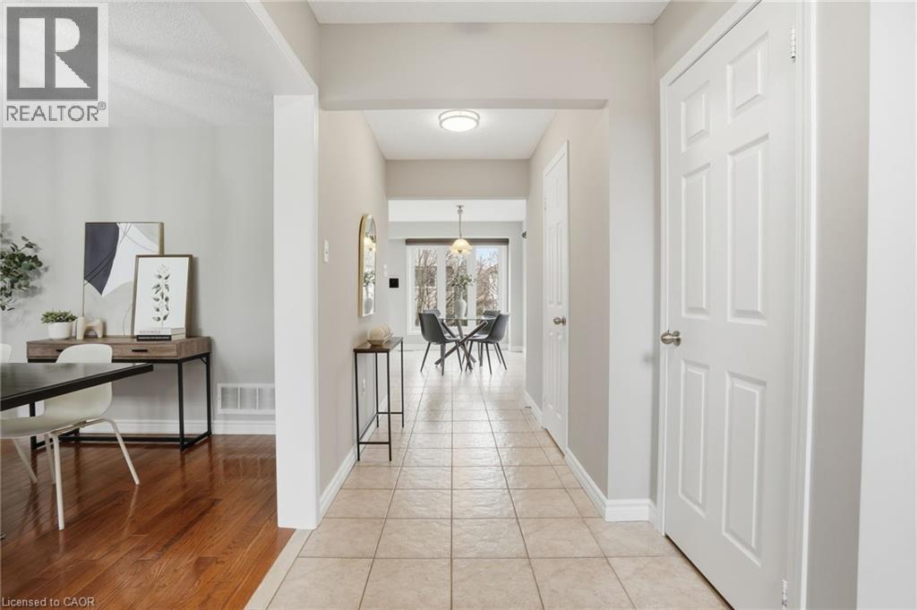 5137 Dryden Avenue, Burlington, Ontario  L7L 6L3 - Photo 3 - 40812446