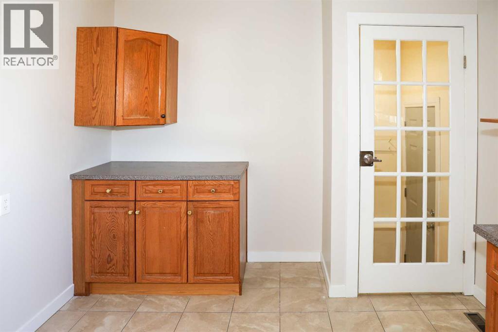 40 Pensville Road Se, Calgary, Alberta  T2A 4K5 - Photo 5 - A2296018