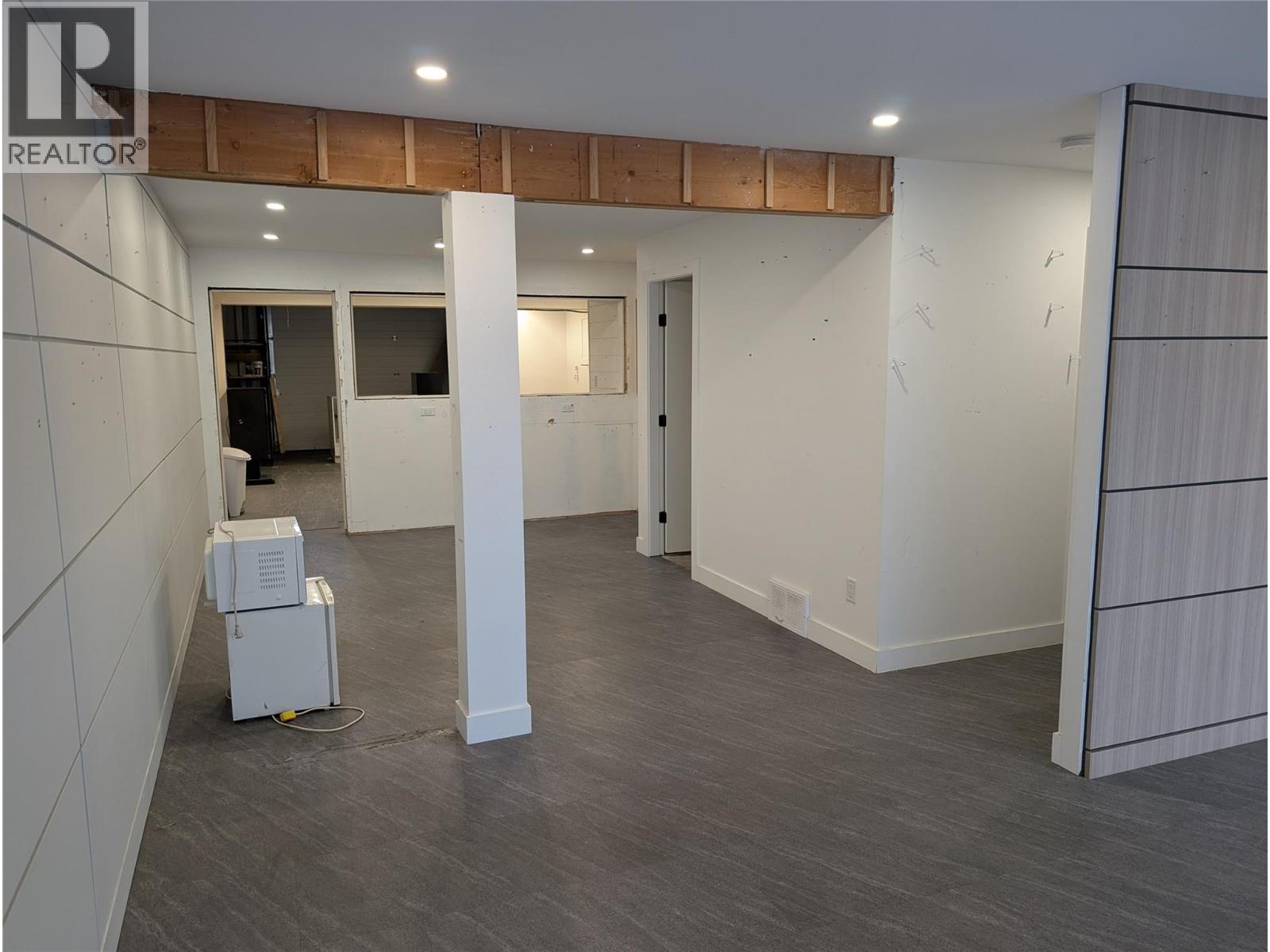 2809 44 Avenue, Vernon, British Columbia  V1T 7P4 - Photo 2 - 10382223