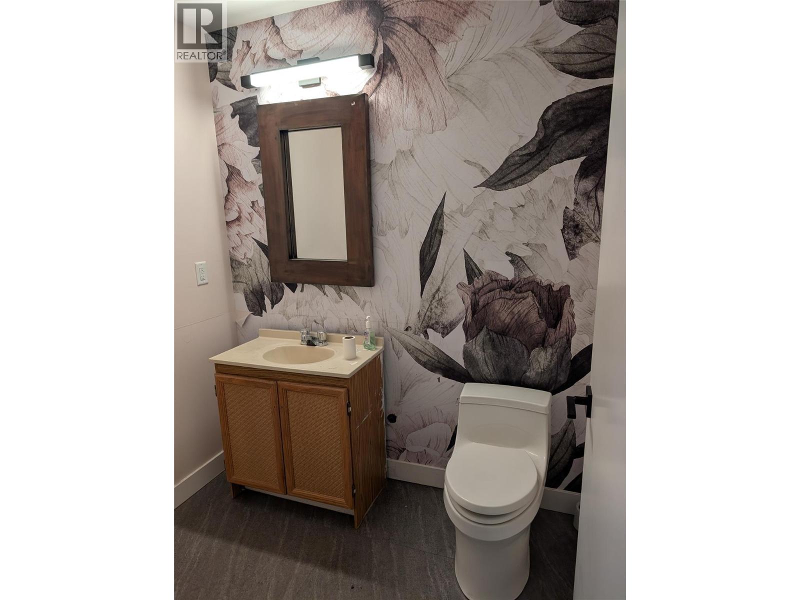 2809 44 Avenue, Vernon, British Columbia  V1T 7P4 - Photo 4 - 10382223