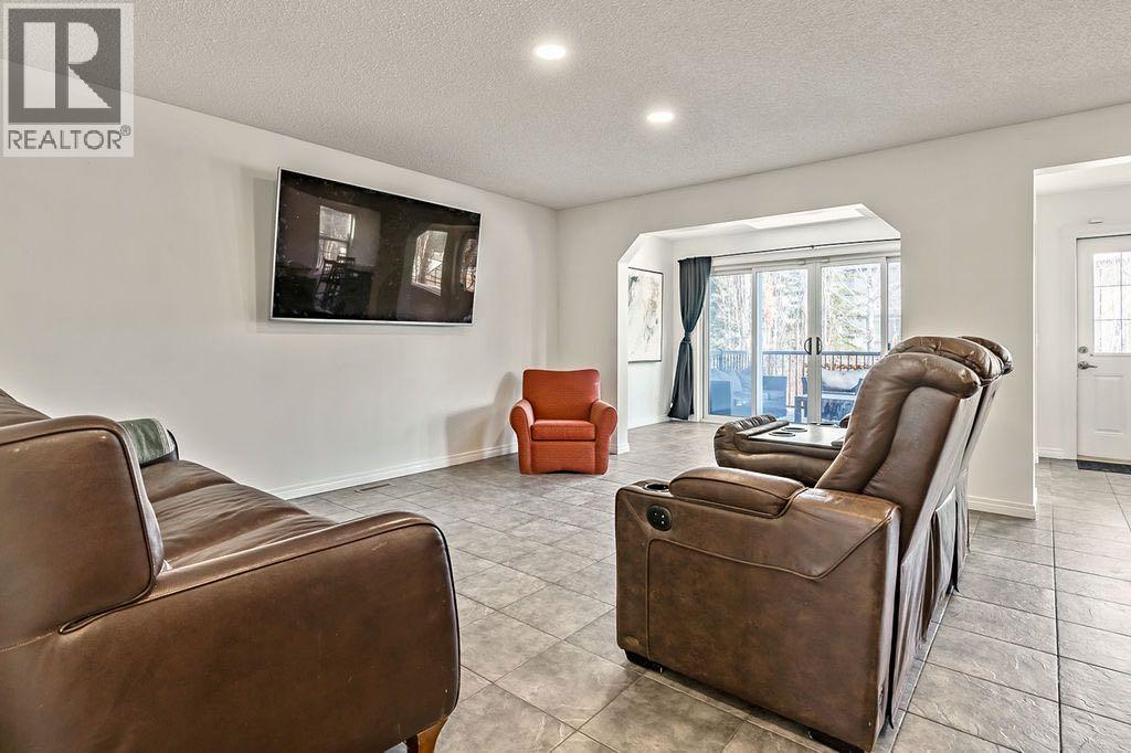 30 Drake Landing Common, Okotoks, Alberta  T1S 2H4 - Photo 11 - A2296398