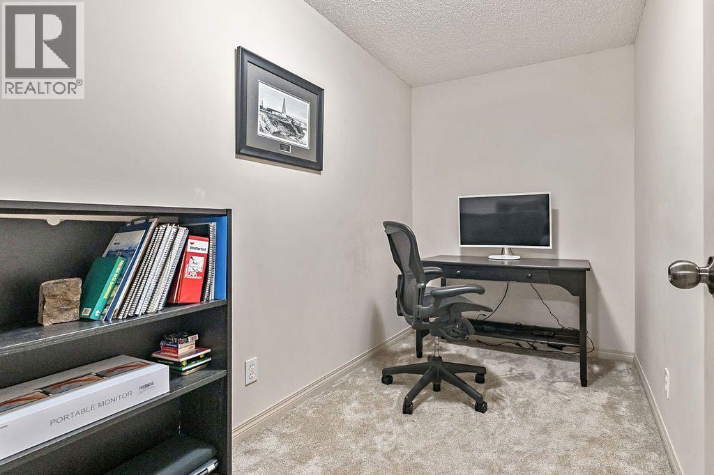 30 Drake Landing Common, Okotoks, Alberta  T1S 2H4 - Photo 38 - A2296398