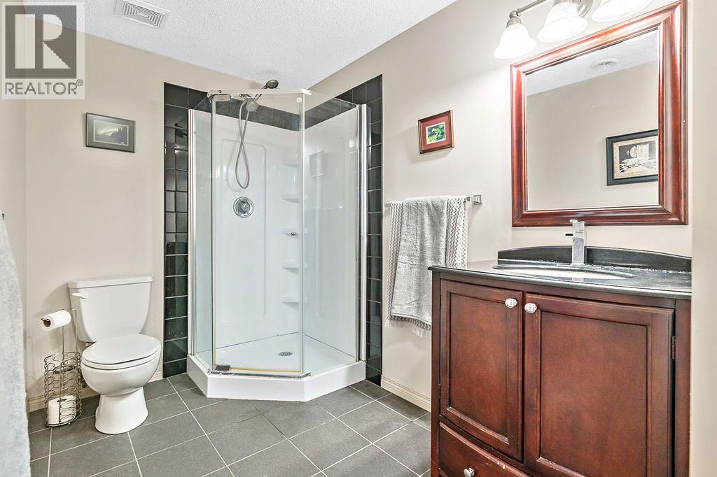 30 Drake Landing Common, Okotoks, Alberta  T1S 2H4 - Photo 39 - A2296398