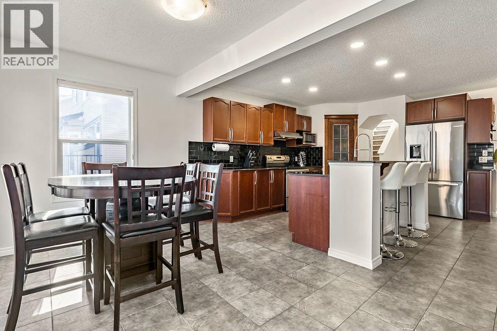 30 Drake Landing Common, Okotoks, Alberta  T1S 2H4 - Photo 6 - A2296398