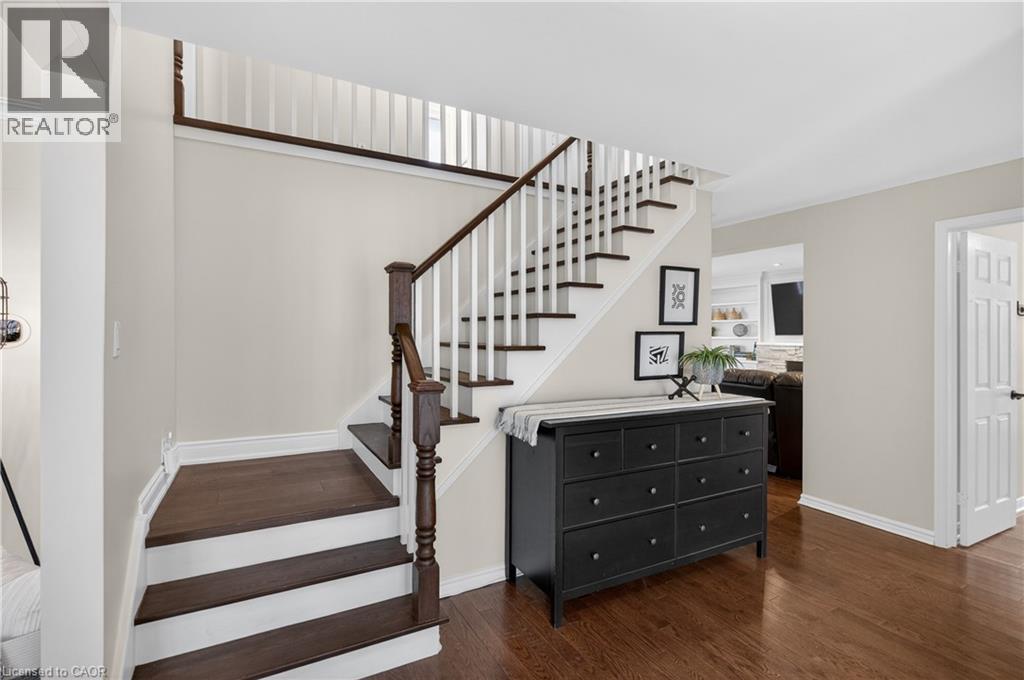 321 Bryant Crescent, Burlington, Ontario  L7L 4Z1 - Photo 8 - 40810747