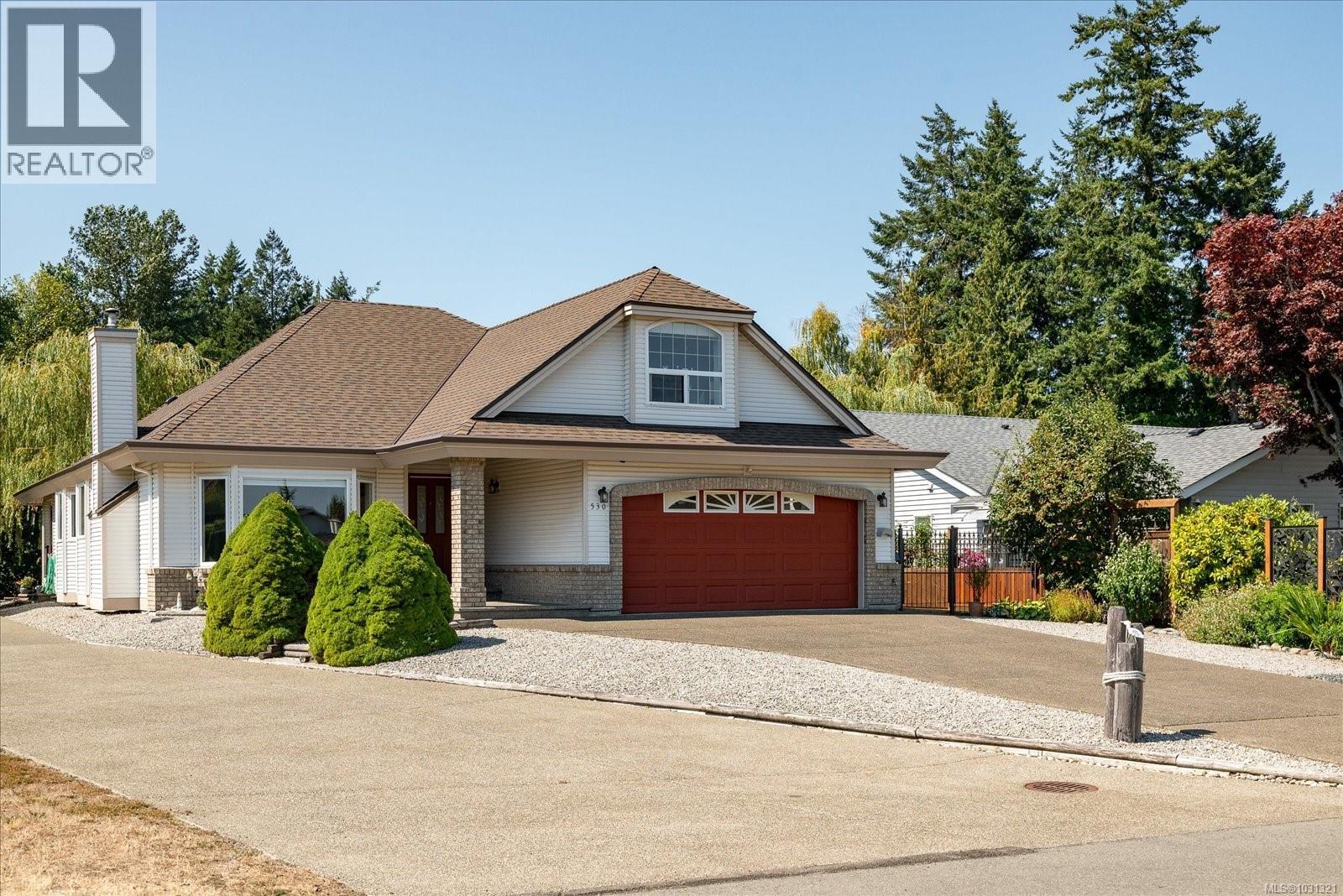 530 Dalmatian Dr, French Creek, British Columbia V9P 1Y4 - Photo 2 - 1031321