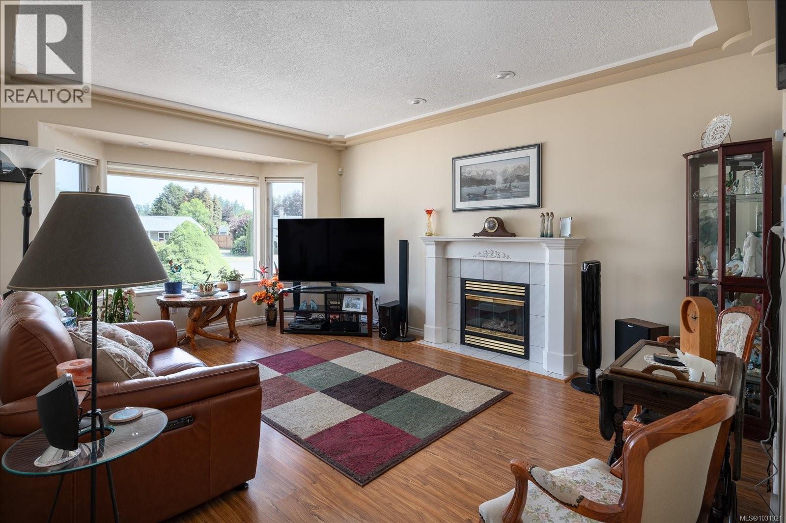 530 Dalmatian Dr, French Creek, British Columbia V9P 1Y4 - Photo 4 - 1031321