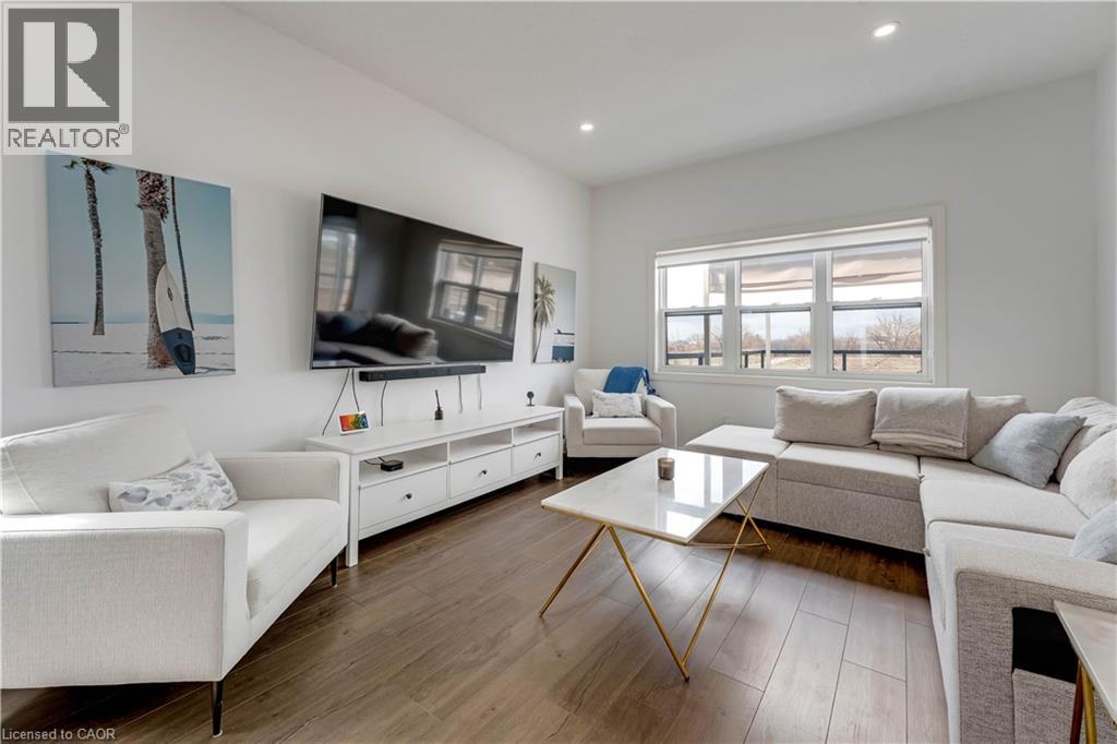 297 Middleton Avenue, London, Ontario  N6L 0E9 - Photo 9 - 40817956