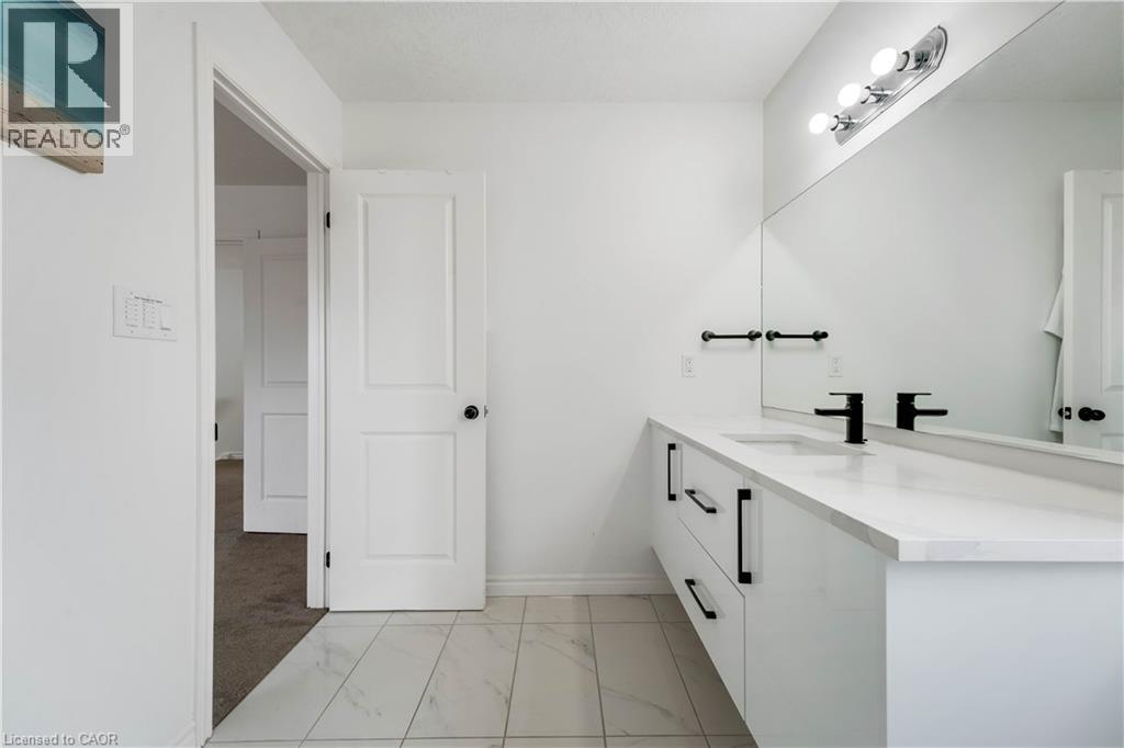 297 Middleton Avenue, London, Ontario  N6L 0E9 - Photo 26 - 40817956